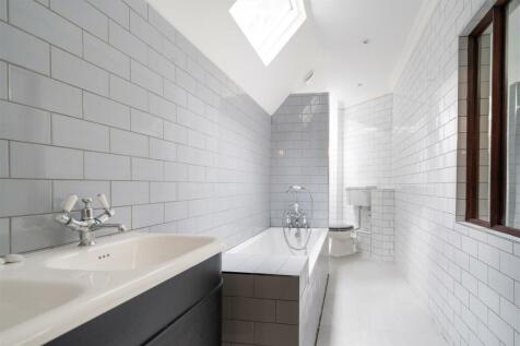 Bathroom.jpg