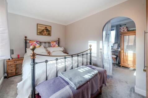 Bedroom 3-3.jpg