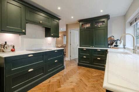 Kitchen-5.jpg