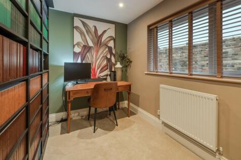 Office / bed 3.jpg