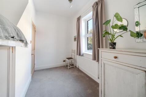 Bedroom 2-3.jpg