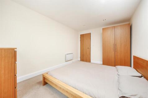 Bed1.2.jpg