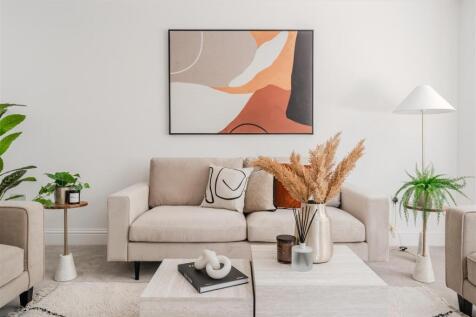 Living Room-4.jpg