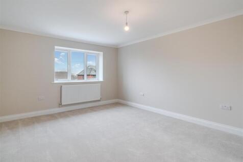 Bedroom 4.jpg