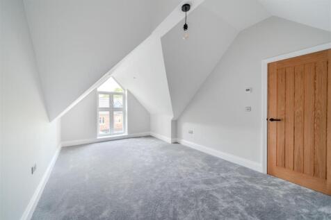 Bedroom2-2.jpg