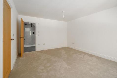 Bedroom2-3.jpg