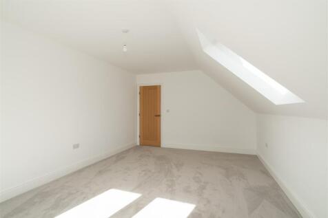 Bedroom4-3.jpg