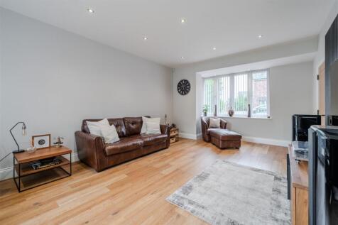 Living Room-3.jpg