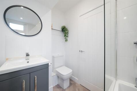 Bathroom-3.jpg