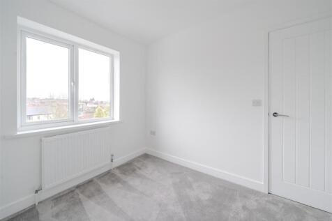 Bedroom 2-2.jpg