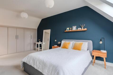 Bedroom 1-3.jpg