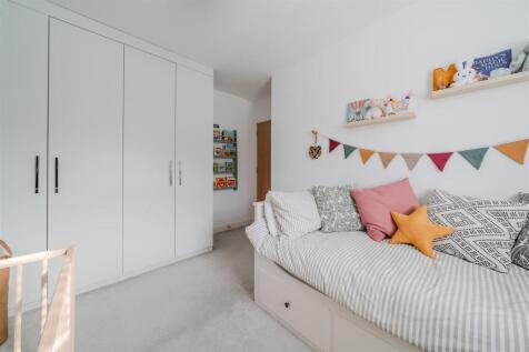 Bedroom 4-3.jpg