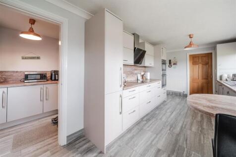 Kitchen-4.jpg