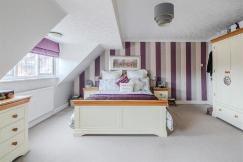 Bedroom 1-6.jpg