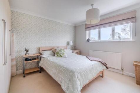 Bedroom 2.jpg