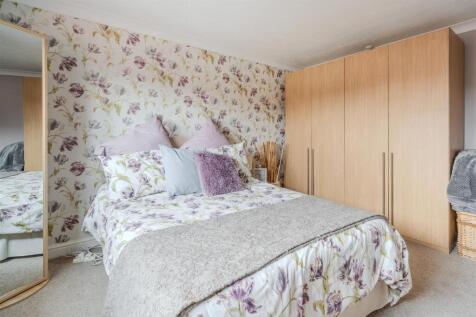 Bedroom 3-2.jpg