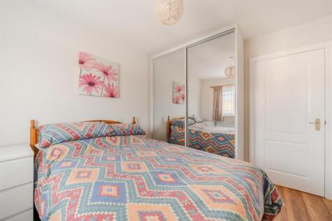 Bedroom 1-3.jpg