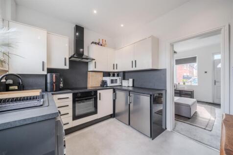 Kitchen-2.jpg