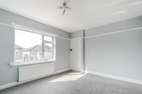 Living Room-2.jpg