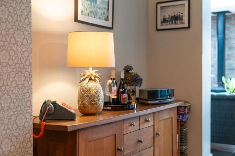 Dining Room-2.jpg