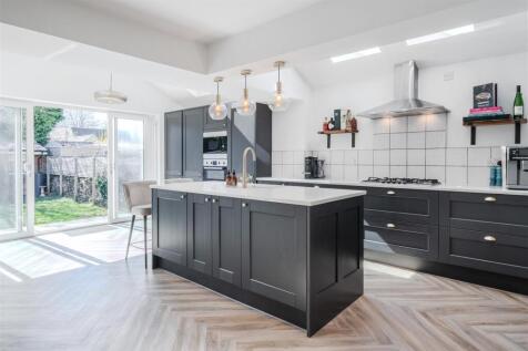 Kitchen-2.jpg