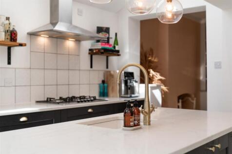 Kitchen-6.jpg
