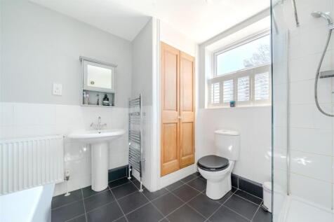 Bathroom-3.jpg