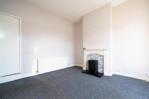 living room-4.jpg