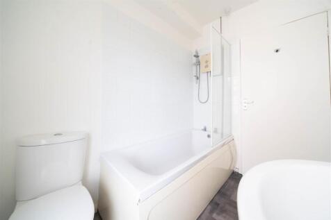 bathroom-2.jpg