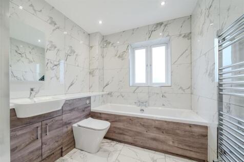 Bathroom.jpg