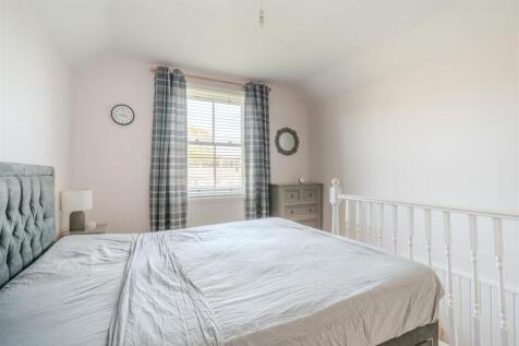 Bedroom 4-2.jpg
