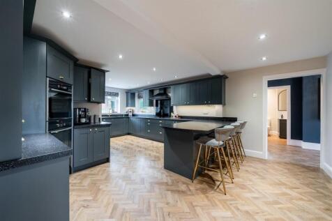 Kitchen-2.jpg