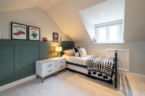 Bedroom 5.jpg