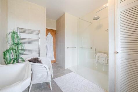 Bathroom-2.jpg
