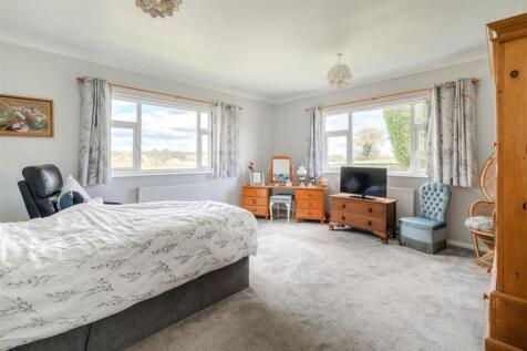 Bedroom2.jpg