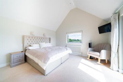 Bedroom 4-3.jpg
