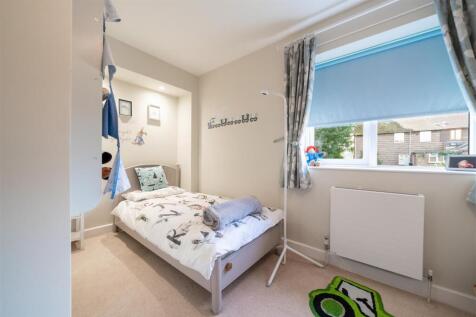 Bedroom 3-2.jpg