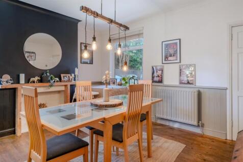 Dining Room.jpg