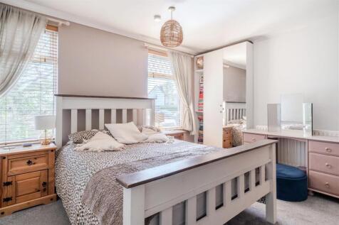 Bedroom2.jpg