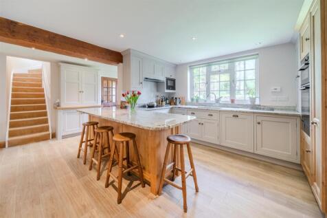 Kitchen-4.jpg