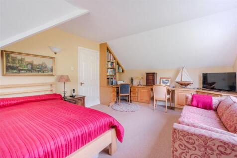 Bedroom 5-3.jpg