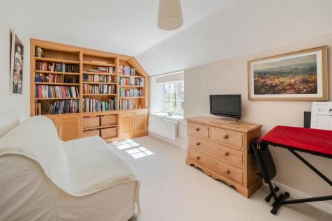 Bedroom 2.jpg