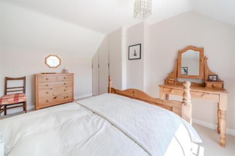 Bedroom 4-3.jpg