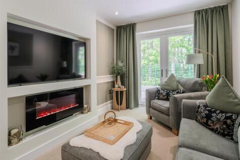 Living Room-2.jpg