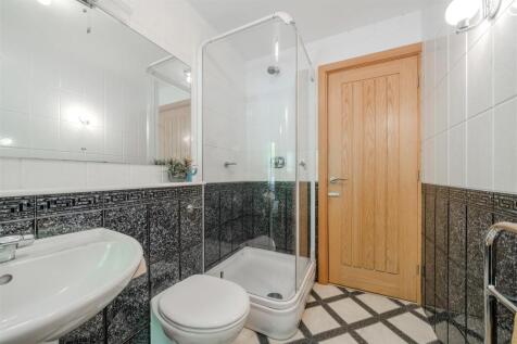Bathroom2-2.jpg