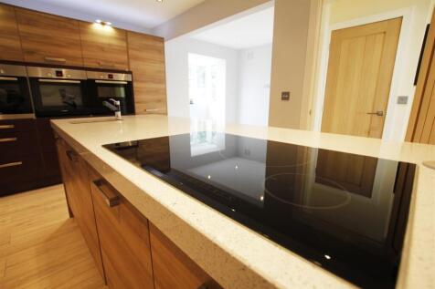 Kitchen3.jpg