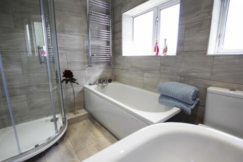 Bathroom2.jpg