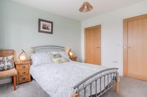 Bedroom4-3.jpg