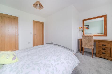 Bedroom4-4.jpg