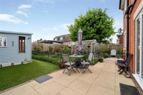 Garden-3.jpg